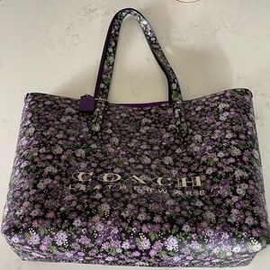 Coach HIGHLINE TOTE WITH FLORAL PRINT - STYLE 55181